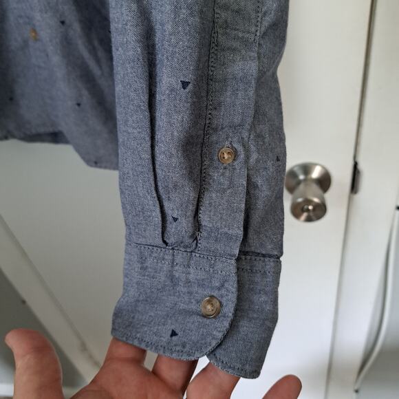 Urban Pipeline Button Down Shirt Triangle Pattern Blue Vintage Wash Men's Small - Picture 4 of 8